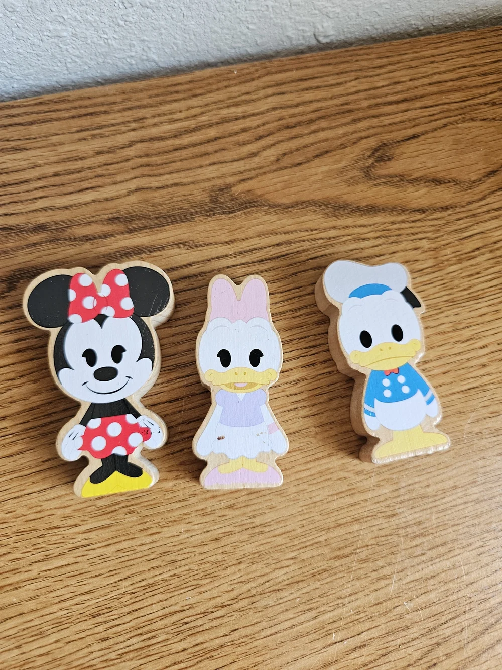 4/$10 Disney Wooden Toy Characters Minnie Mouse Donald Daisy Duck 4 Inch